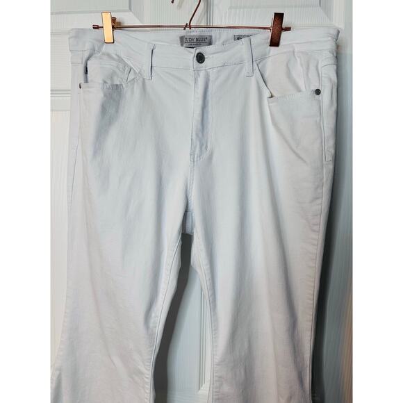 Judy Blue Super Flare Fit WHITE Jeans Women’s size 18 18w - Picture 2 of 8
